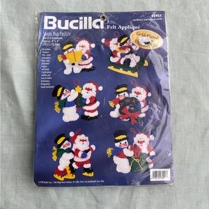 NWT Bucilla vintage 83957 felt applique santa and frosty ornaments kit